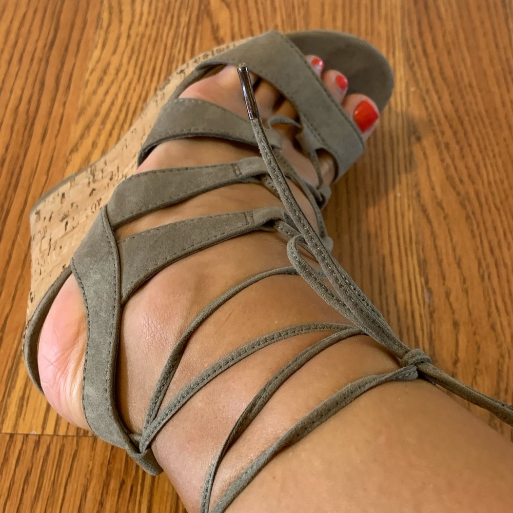 Steve Madden Wedges - 4”